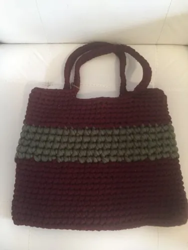 Bolsa crochê fio de malha artesanal