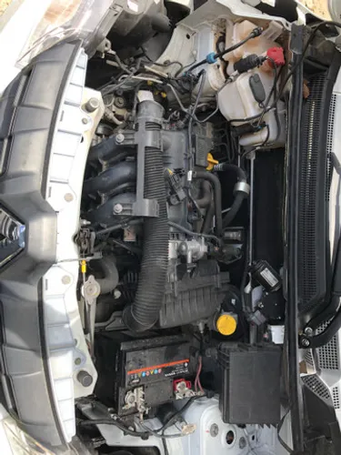 Motor Renault Kwid 2018 1.0 Original 