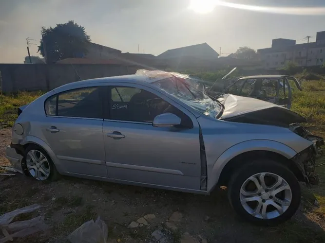 Sucata Vectra 2.0