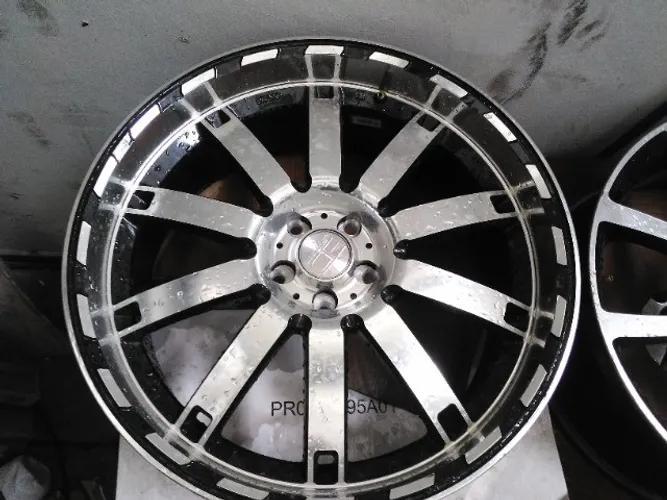 Rodas Esportivos Aro 20 HD 5x114 20x8,5 38 Preta Diamantada