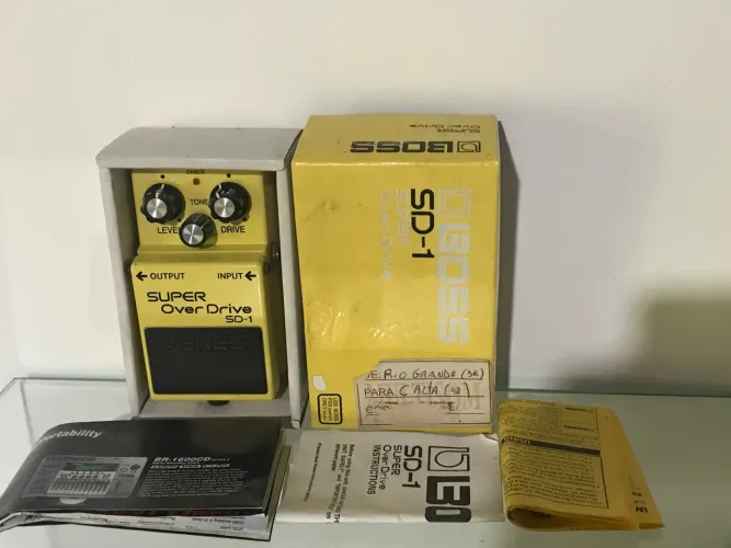 Pedal Boss Sd-1 super overdrive 