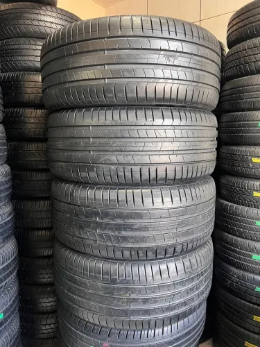 PNEUS ARO 22 - 275/35R22 PIRELLI PZERO