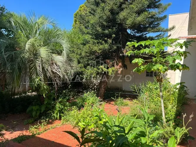 Casa à venda com 3 dormitórios e edícula, Centro Limeira/SP.