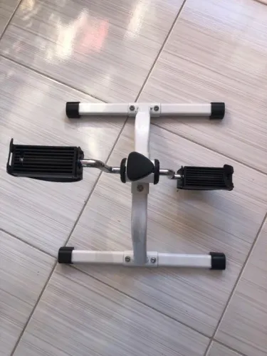 Mini Bicicleta de Pedal para Exercício - Perfeita para Reforçar as Pernas!
