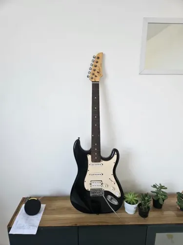 Stratocaster Condor - Captador Duplo