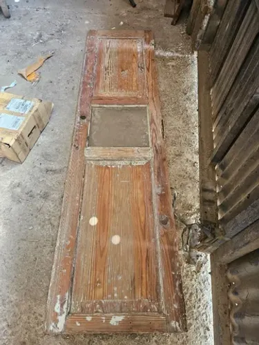 Porta antiga de Pinho de Riga