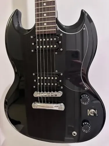 Guitarra Ephiphone SG Special + Amplificador Marshall MG15 gfx Gold 15W + 5 Metros de Cabo
