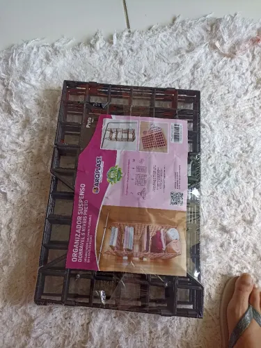 Organizador de guarda roupa suspenso