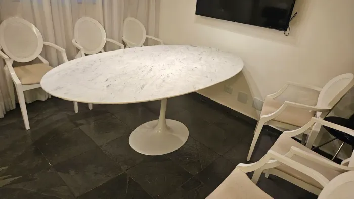  Fabricamos Mesa saarinen tulipa + tampo oval 2.00x1.00 espirito santo 