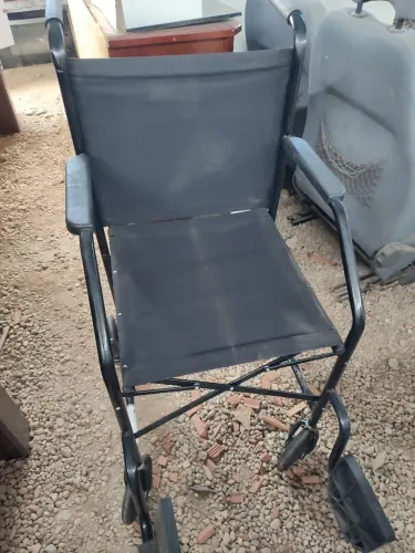 Cadeira de roda seminovo