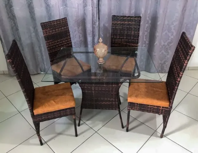 MESA RIO COM CADEIRA ALTA