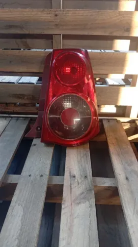 LANTERNA KIA PICANTO LADO DIREITO COM DETALHE 07/09 $100
