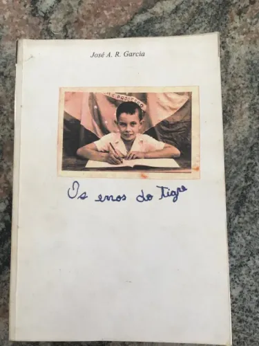 Livro Os Erros do Tigre - Jose A. R. Garcia