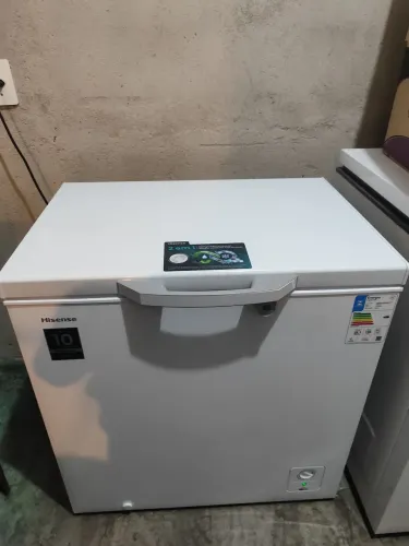Freezer Horizontal Hisense 2 em 1 - Refrigerador ou Freezer