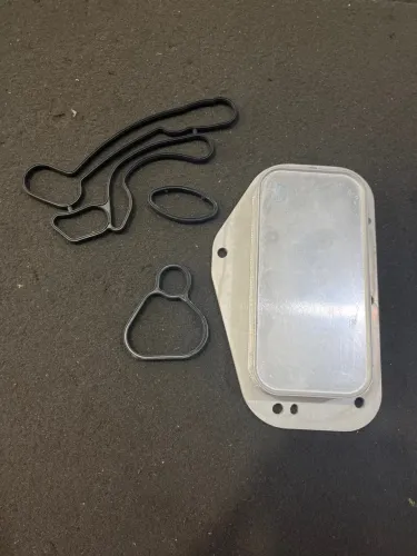 Trocador calor radiador oleo motor Chevrolet Cruze Tracker Sonic