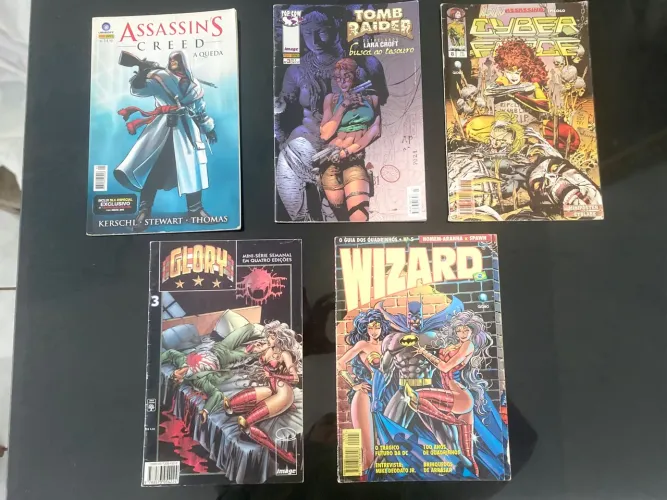 Lote de 5 HQs - Assassin's Creed, Tomb Raider, Cyberforce, Glory, Wizard