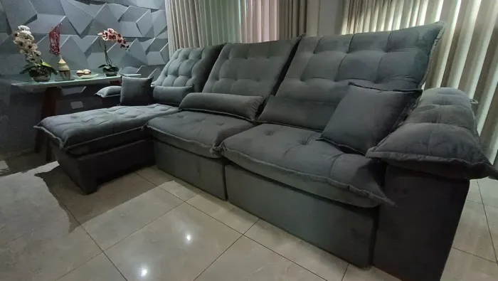Sofá retrátil e reclinável gigante 
