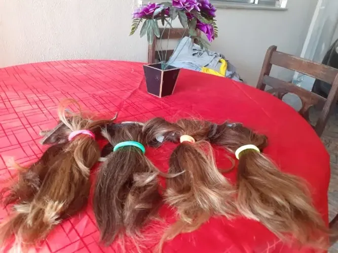 Cabelo 100% humano do sul (30cm e 380g)