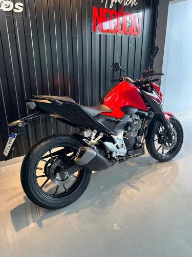 Honda Cb Twister 300 