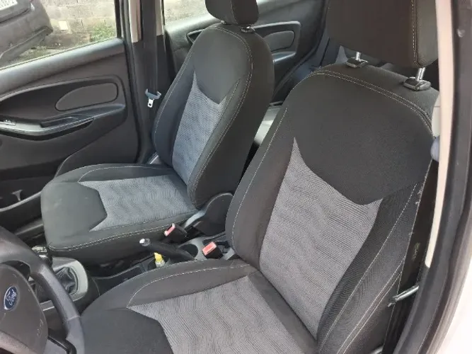FORD KA SEDAN/2016. COMPLETO