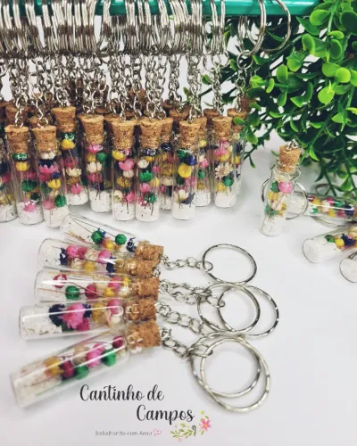 CHAVEIRO GARRAFA DE FLORES SEMPRE-VIVAS