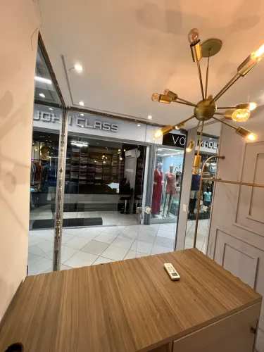 ALUGO Loja no pátio central !