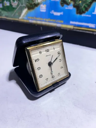 Relógio antigo de viagem blessing 