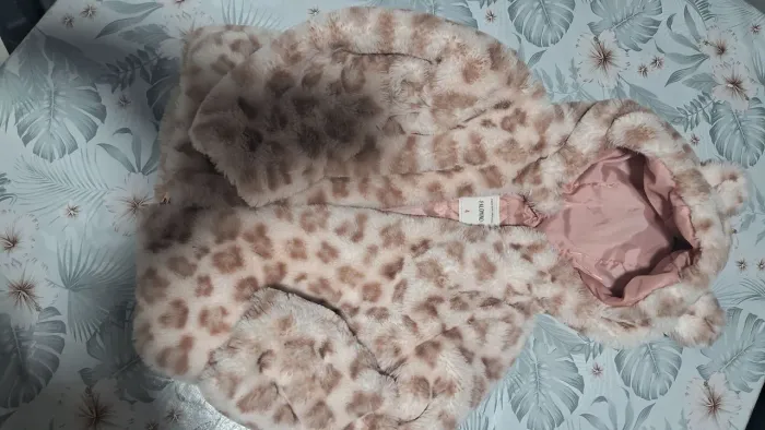 Casaco Infantil de Pelúcia com Capuz - Tamanho 4