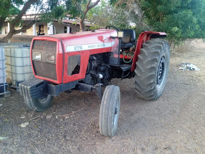 Trator advance 