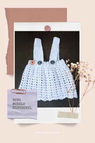 Roupinhas de bebê feitas a mão 