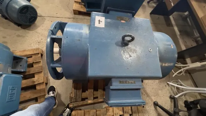 Motor WEG 300-400-450-600-800 de alta (2polos)