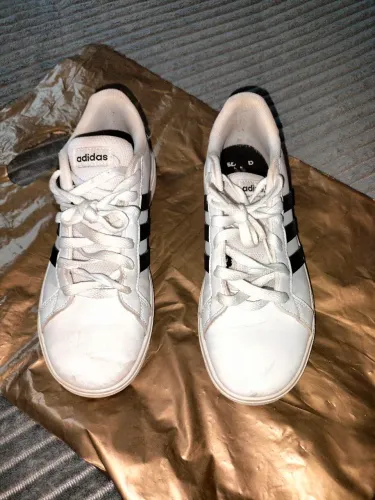 Tênis Adidas original e Mormaii original 