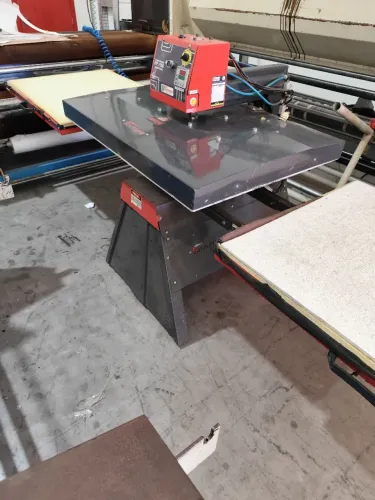 Máquina prensa térmica