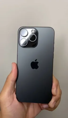 15 pro max PRETO 256gb 