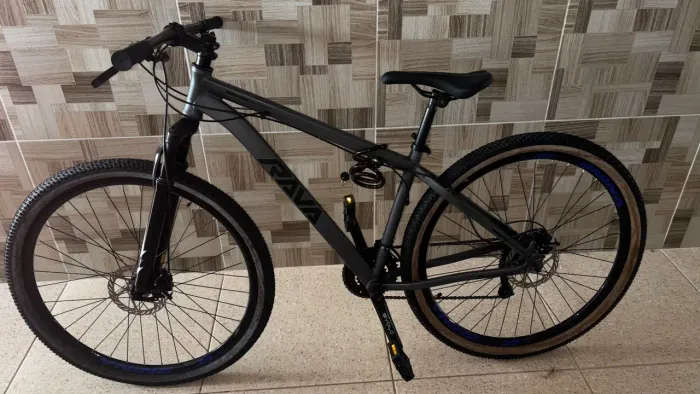BICICLETA ARO 29 - QUASE NOVA, PERFEITA PARA QUEM BUSCA SAÚDE E QUALIDADE DE VIDA!