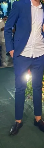 blazer azul elegante completo com calça