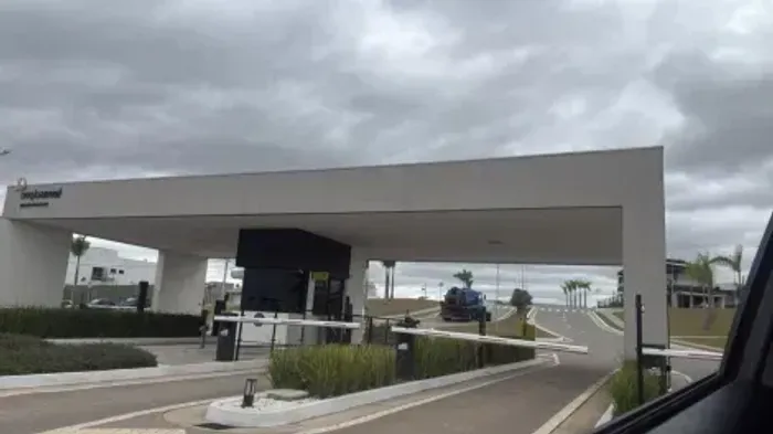 Terreno  para venda tem 330 metros quadrados condominio Terras Alpha