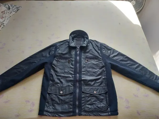 Jaqueta Masculina, Tamanho G.
