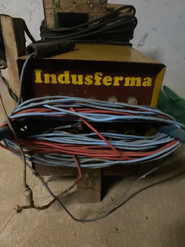 Vendo Máquina de Solda Indusferma bivolt- Trans Solta MSTC 250