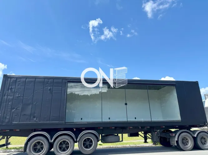 Espaço comercial em container