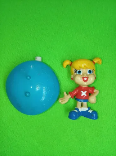Boneca miniatura Xuxa Xuxinha brinde Visconti 1999
