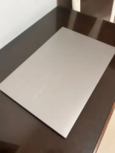 Notebook Samsung Book E30