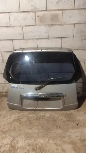 Tampa traseira com vidro Hyundai atos prime