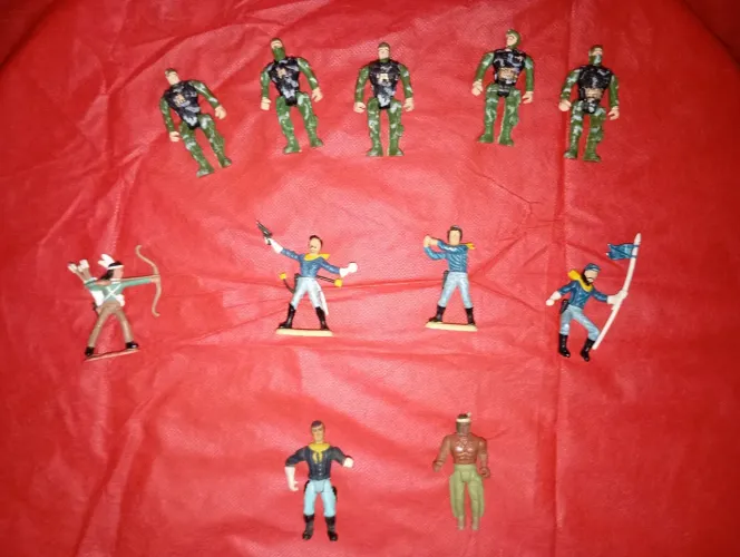 11 Soldados de brinquedo para coleção