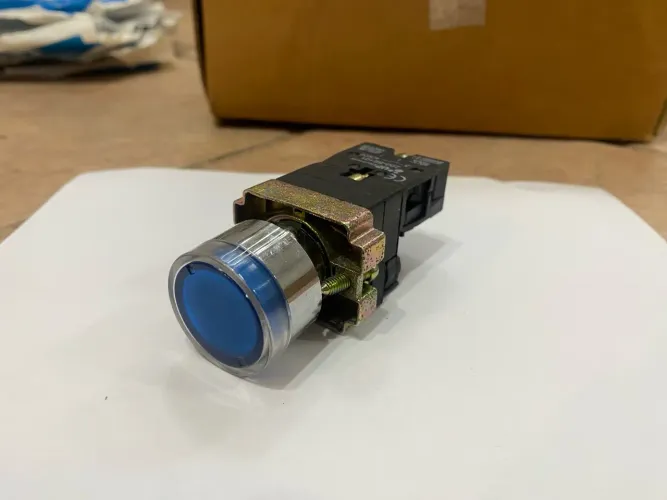 Botão de Emergência com Luz Azul - Perfeito para Instalações
