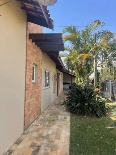 Casa Térrea de Alto Padrão à Venda  Condomínio Estância Hípica, Nova Odessa