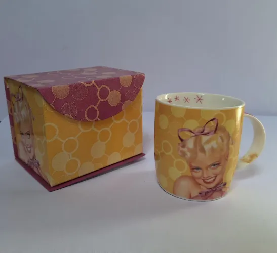Kit caneca com caixinha que vira porta joias 