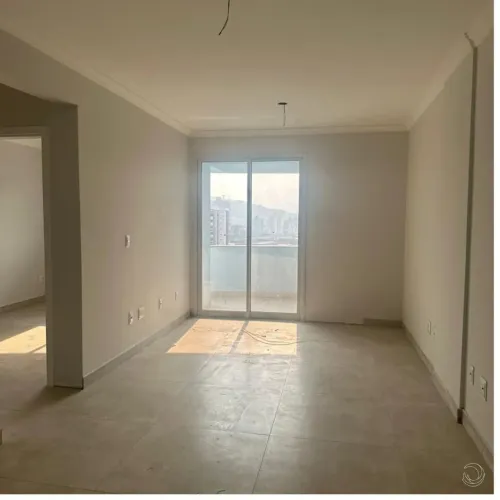 Apartamento com 78m² com 2 dormitórios em Barreiros