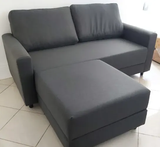 Sofá 2 lugares com pufe (1,80m)