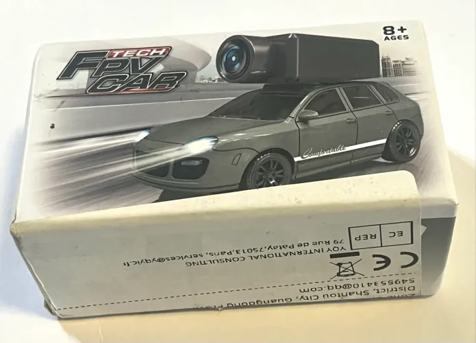 Miniatura RC com câmera Wi-Fi 1/64
